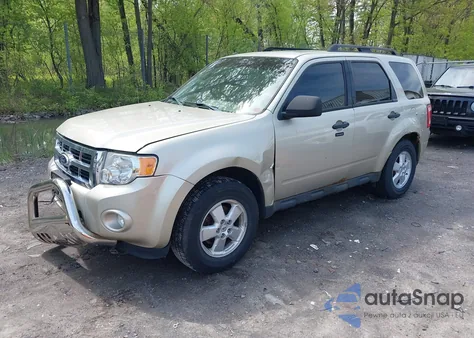 2011 Ford Escape Xlt from USA, damaged, VIN 1FMCU9DG2BKA65478